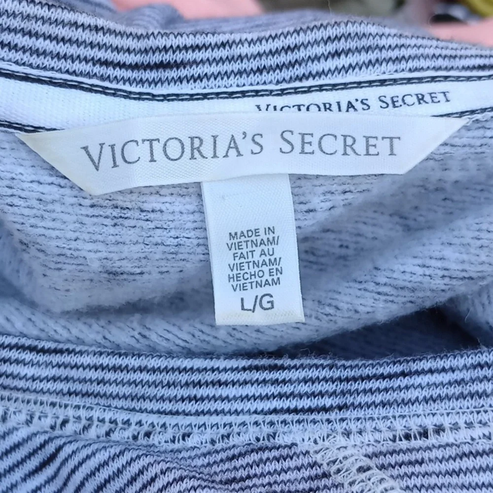 Victoria's Secret long sleeve - Picture 5 of 5